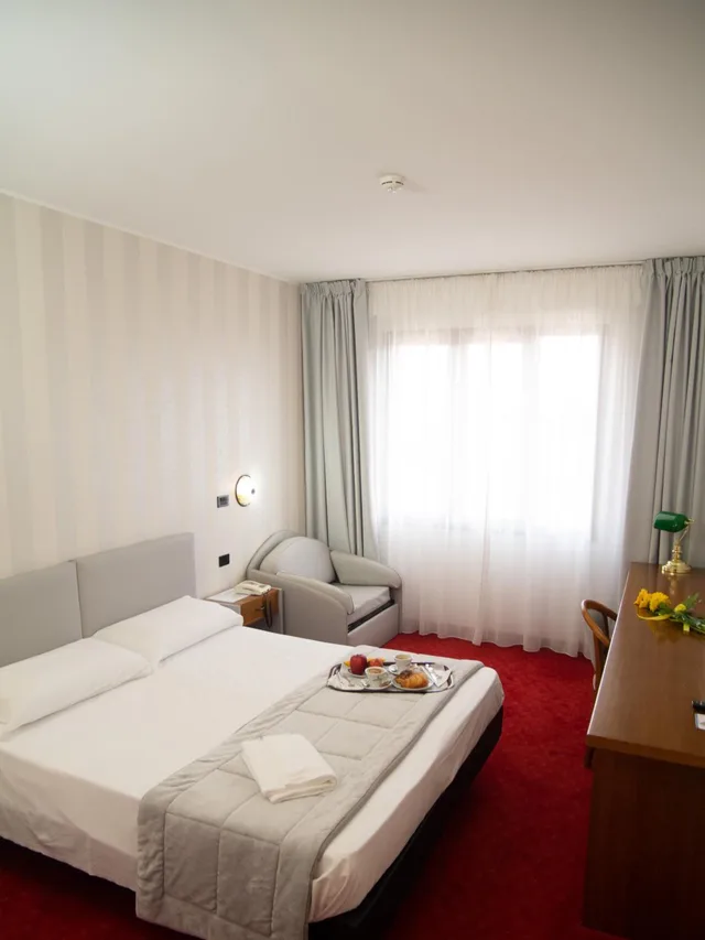 غرفة بسرير كوين، Hotel Tessarin 1/5