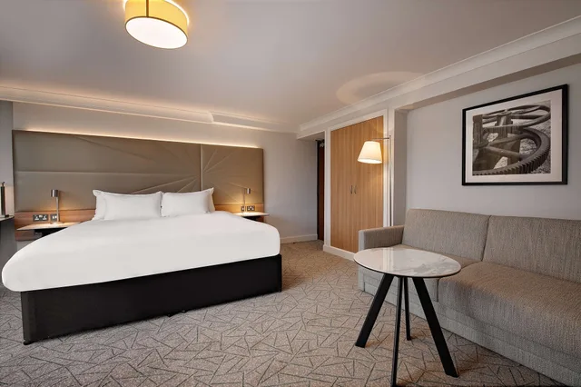 غرفة عائلية بسرير كينج، Hilton Birmingham Metropole 1/10
