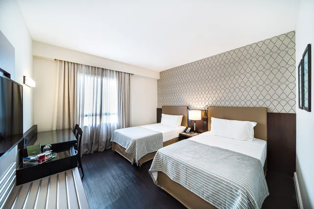 Superior, Single, 2 Beds، Bourbon Curitiba Hotel & Suites 1/3