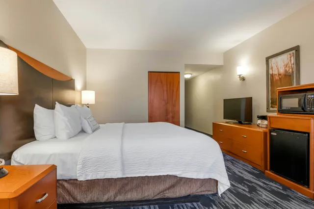 غرفة، Fairfield Inn Suites Holiday Tarpon Springs 2/3