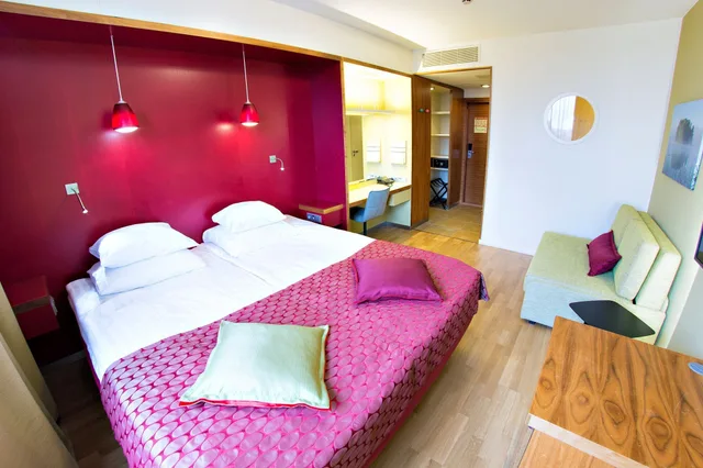 غرفة قياسية بسرير كينج، Original Sokos Hotel Alexandra 4/6
