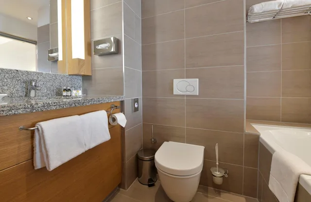 Room, Double Bed, Lake Side, Seehotel Rust 7/10