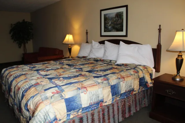 جناح بغرفة نوم واحدة، Americas Best Value Inn Springfield - Mansion View 7/10
