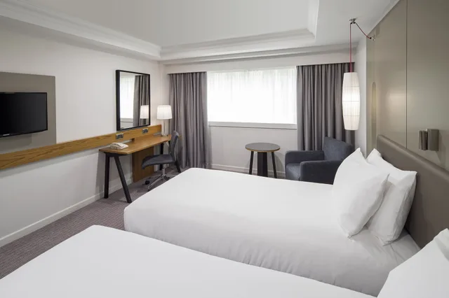 غرفة بريميوم بسريرين منفصلين، Crowne Plaza Nottingham 2/8