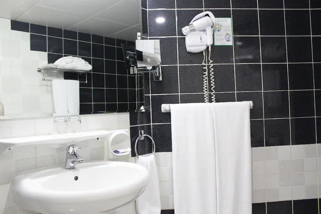 جناح جونيور، Al Diar Dana Hotel 6/7