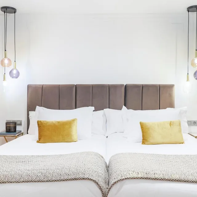 غرفة رباعية، Presidente Hotel 4/5
