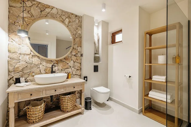 جناح جونيور بسرير كوين بشرفة مع أريكة في الملحق في الطابق الأرضي، Casa Del Mare Mediterraneo 3/4