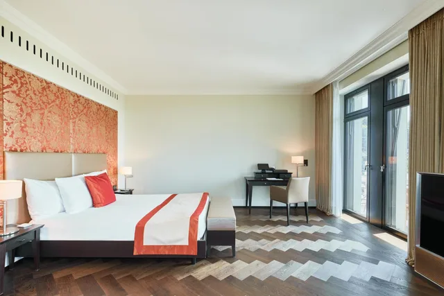 جناح غراند جونيور بانورامي بشرفة بإطلالة، The Dolder Grand 1/7