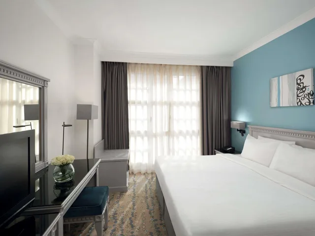 غرفة كومفورت بسرير مزدوج، أنوار المدينة موفنبيك(Anwar Al Madinah Movenpick) 3/4