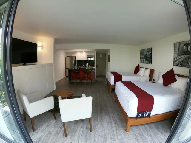 جناح ديلوكس بسرير كينج مع أريكة، Armonik Suites 5/10