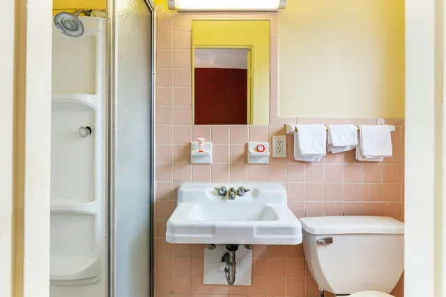 غرفة بسرير كينج، OYO Hotel North Lima OH - Boardman 5/5