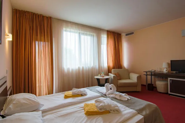 غرفة قياسية بسرير مزدوج أو سريرين منفصلين بشرفة، Pak Hotel Arbanassi 1/6
