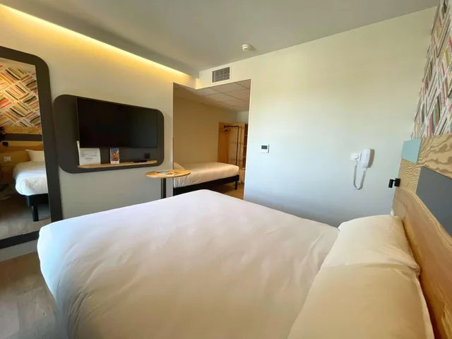 Pop, Double and Twin Beds، greet hotel Castets Coeur des Landes 9/10