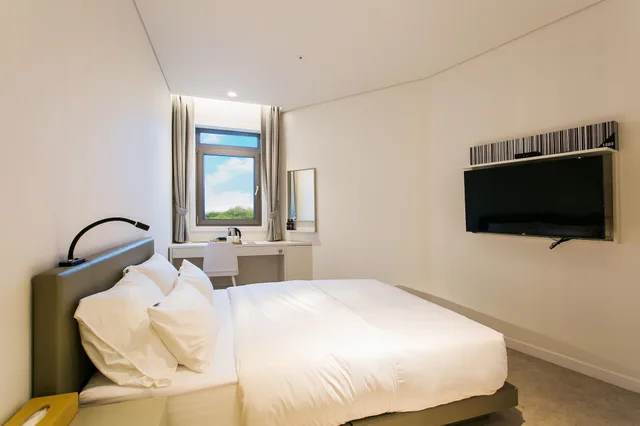 غرفة قياسية بسرير مزدوج، H Avenue Hotel Shinchon & Idae 2/6