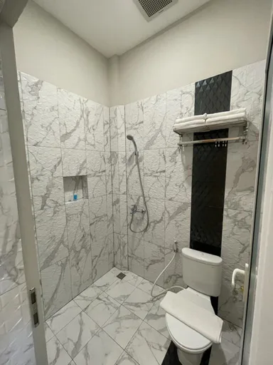 غرفة قياسية بسريرين منفصلين، Lims Hotel 2/2