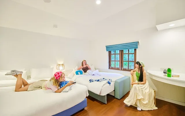 بنغل عائلي ثلاثي بسرير كينج بحمام خاص مع أريكة، Lub d Koh Tao Tanote Bay 6/10