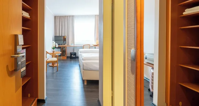 غرفة قياسية بسريرين منفصلين، Plaza Hotel Zwickau 3/5