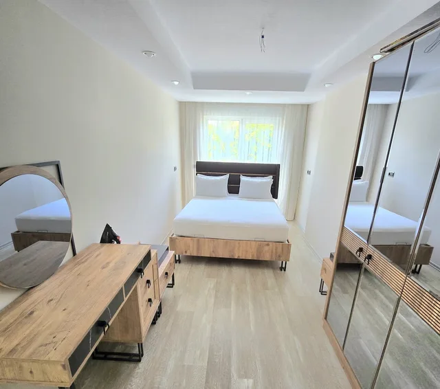 شقة كلاسيكية بسرير كوين بإطلالة على الفناء بغرفة نوم واحدة مع أريكة، River Park Residence Lara 7/10