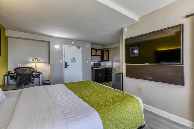 جناح ديلوكس بسرير كوين، Hotel Weston 6/10