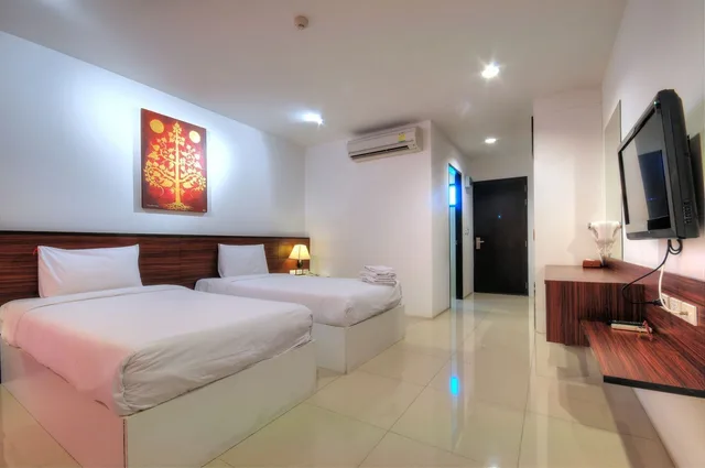 Deluxe, Pool View, Bs Residence Suvarnabhumi 2/10