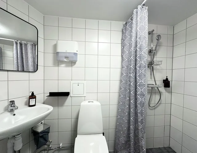 غرفة مفردة بسرير فردي بحمام مشترك، Linneplatsens Hotell Vandrarhem Hostel 3/4