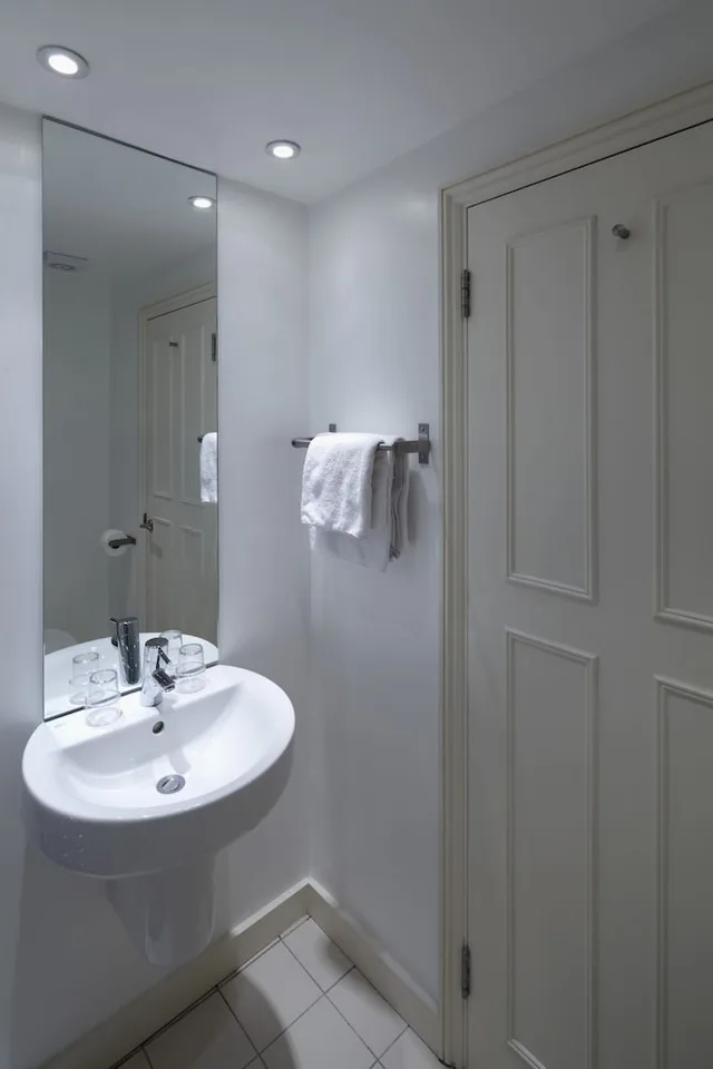 Compact, Studio, Double Bed، B&B Belgravia 2/3