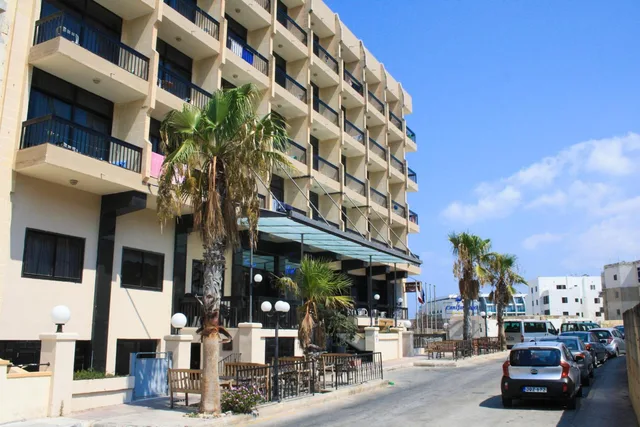 غرفة تُحدَّد عند الوصول، Canifor Hotel 1/1