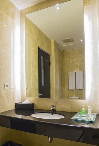 Room, Twin Beds, Grand Arjuna Hotel Formerly Sheo Resort Hotel 4/4