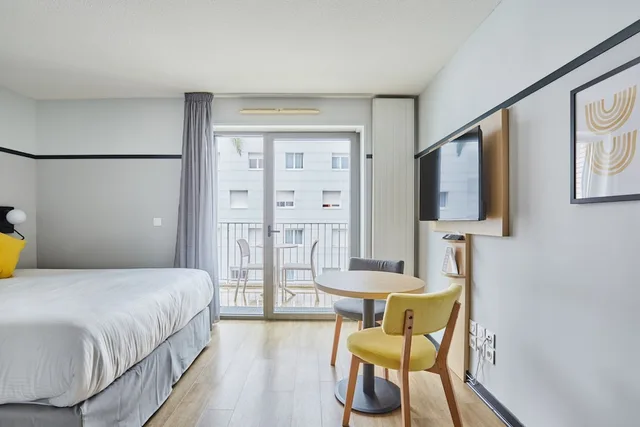 Studio, Double Bed, Balcony, Appart'hotel Odalys City - Lyon Centre Confluence 4/10