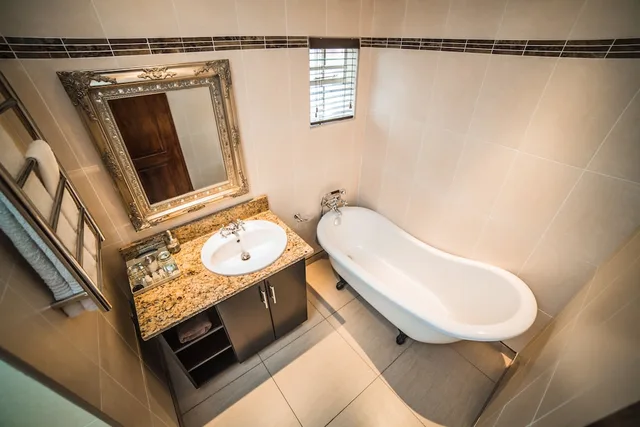 Kings, Court, Twin Beds، Annvilla Guesthouse 3/4