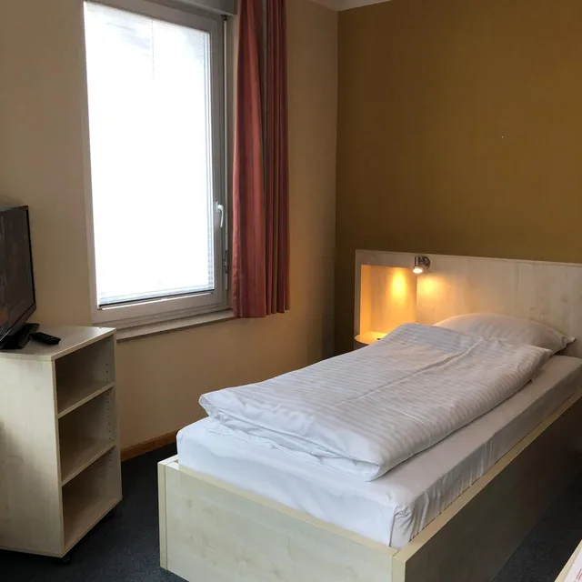 غرفة اقتصادية مفردة، Hotel Select 2/3
