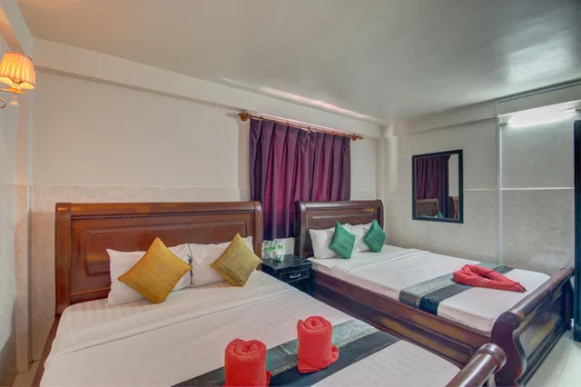 غرفة عائلية بسرير مزدوج وسرير فردي، Siem Reap Pub Hostel 1/3