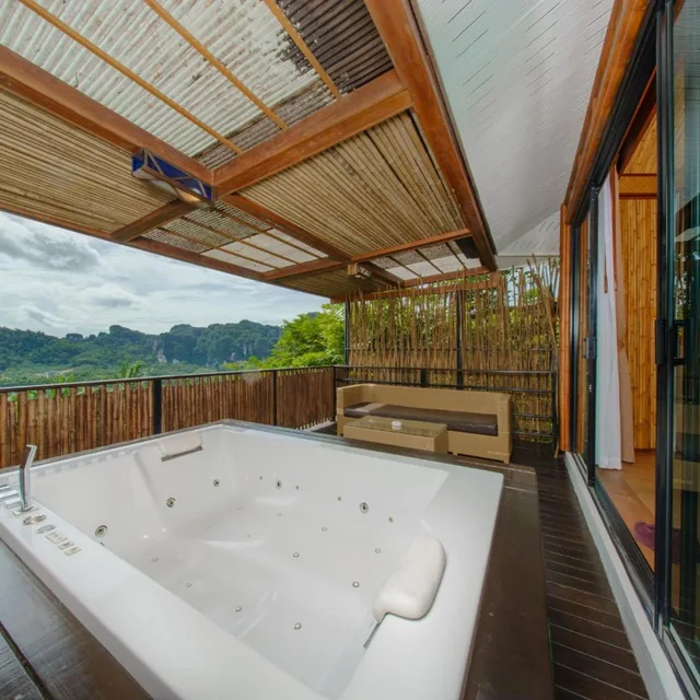 جناح بسرير كينج بجاكوزي، Aonang Fiore Resort 7/7