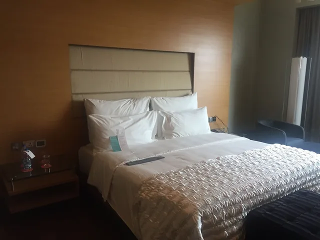غرفة بسرير كينج بإطلالة على المدينة، LE MERIDIEN COIMBATORE 3/6