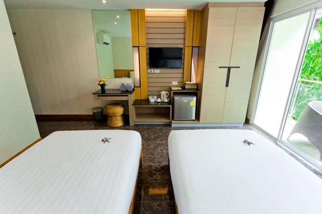 غرفة سوبيريور بسرير كينج بشرفة، Anda Beachside Hotel 6/10