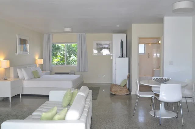 جناح بسرير كينج وسريرين كوين بغرفتي نوم، Tranquilo A North Beach Village Resort Hotel 7/7