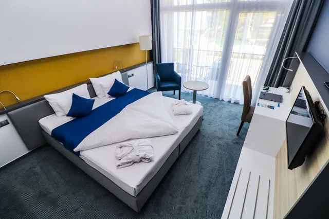 غرفة سوبيريور بسرير مزدوج، Hotel Yacht Wellness & Business 1/10