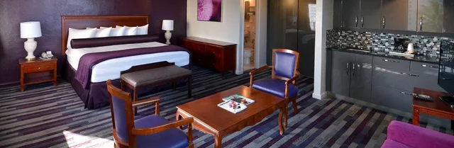 جناح بسريرين كوين مع أريكة، Sea Club Resort 4/8