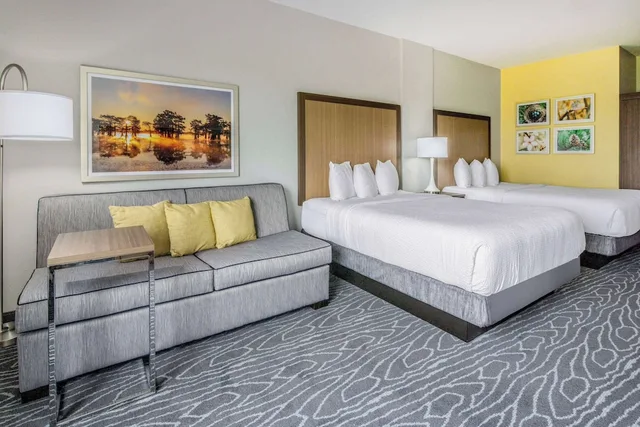 استوديو بسريرين كوين، La Quinta Inn and Suites by Wyndham Valdosta 3/4