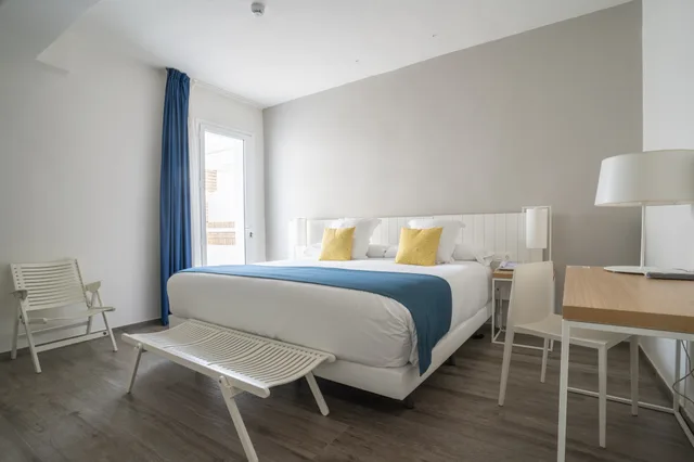 Agaro, Double Bed, Patio، HOTEL AGARO CHIPIONA 1/1