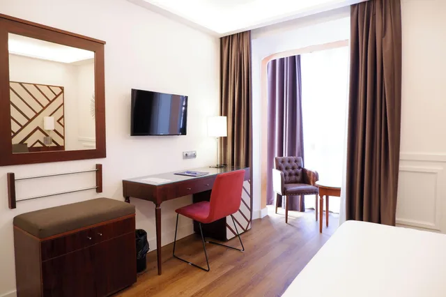 Executive, Single, Double Bed, Atrio 10/10