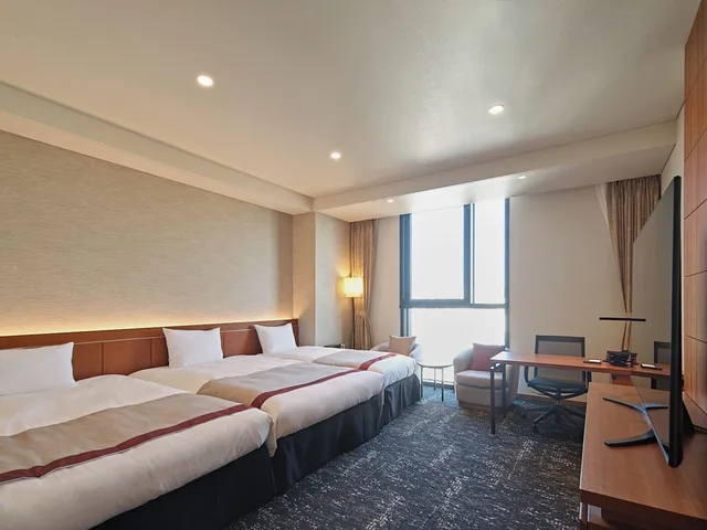 غرفة ديلوكس ثلاثية بسريرين مزدوجين مع سرير سحّاب إضافي في طابق مرتفع، Roynet Hotel Seoul Mapo 2/4