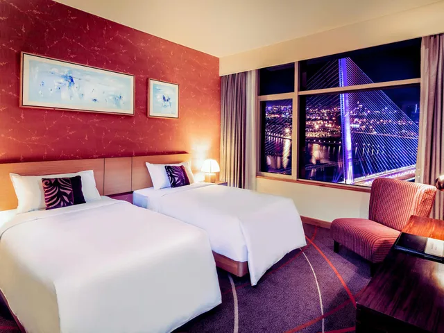 غرفة ديلوكس بريفيليج بسرير كوين بإطلالة على النهر مع دخول الصالة في طابق مرتفع، Grand Mercure Danang 2/6