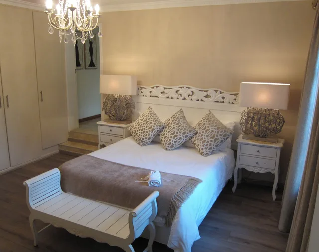 غرفة ديلوكس بسرير كينج بغرفة نوم واحدة، La Barune Guest House 5/10