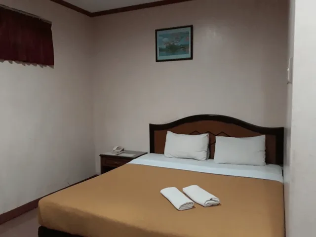 غرفة قياسية بسرير مزدوج، Hotel Parewisata 1/1