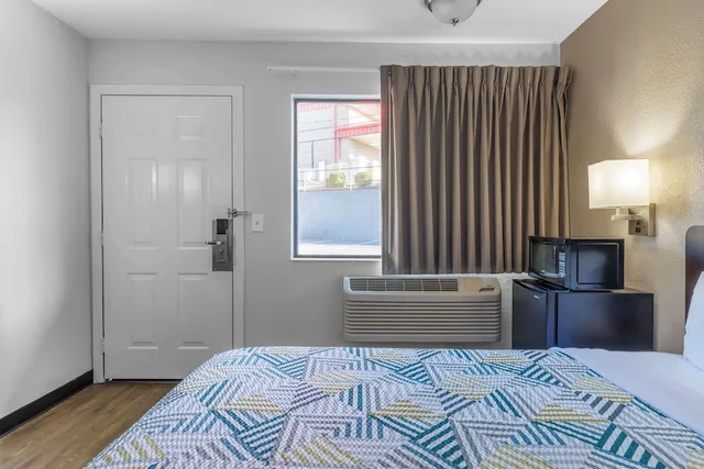Standard, Double Bed, Motel6 Elizabethtown, KY 3/9