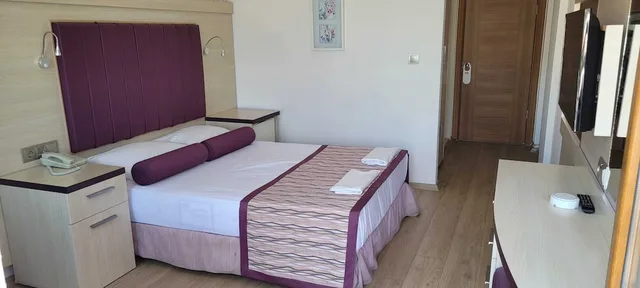 غرفة قياسية بسرير مزدوج، Hotel Bronze 1/1