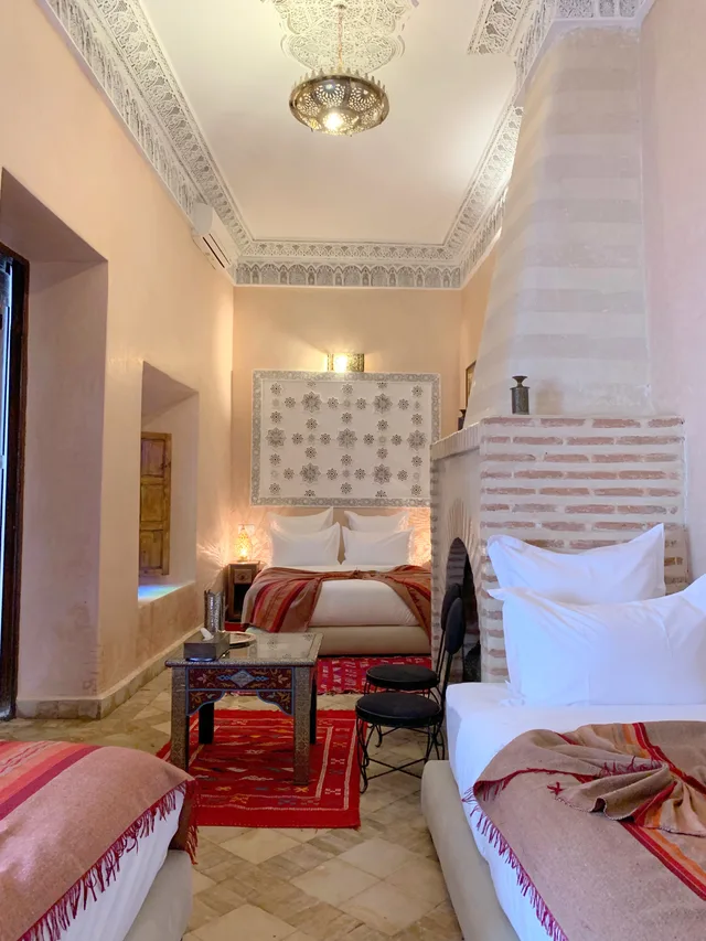 Oriental، Riad Abaka 1/1