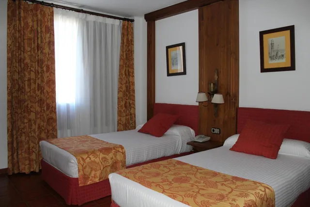 غرفة قياسية بسريرين منفصلين، Hotel el Bedel 1/4