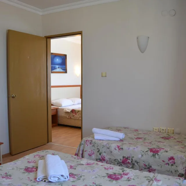 غرفة عائلية، Grand Milano Hotel 3/8